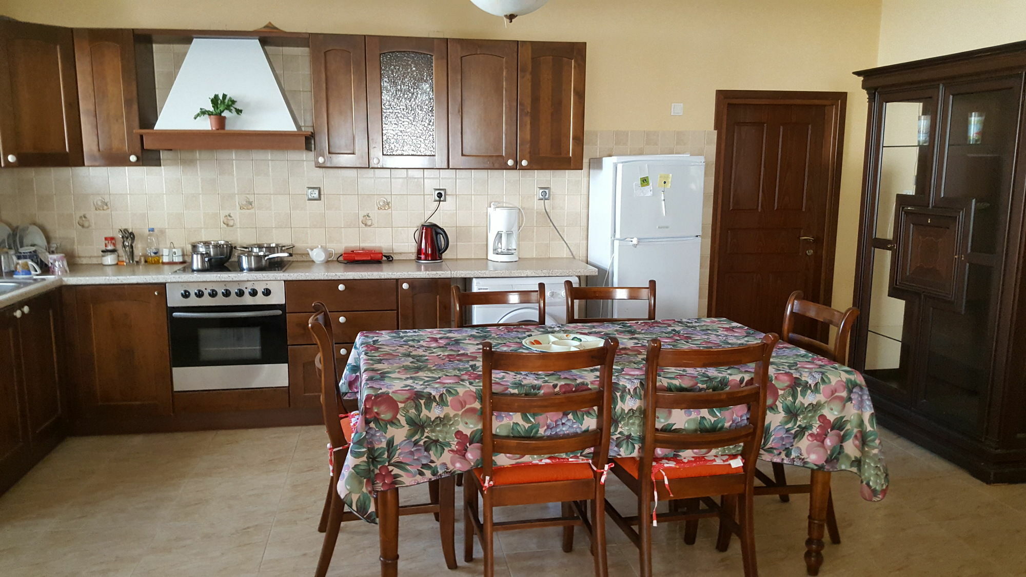 קפלוס Dionysia Apartments מראה חיצוני תמונה